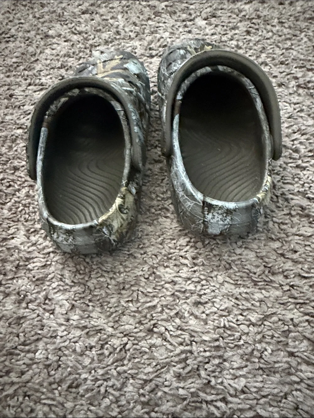 Kids Camouflage Leaf-Print Sandal Clogs in Green & Brown